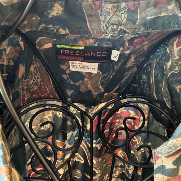 Men’s 100% Silk button up size XL - Picture 2 of 9